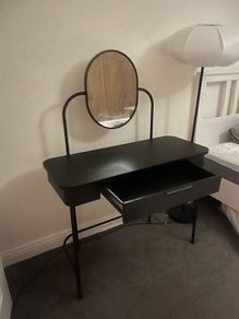 dress table with mirror and drawer