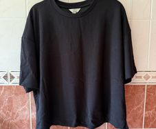 River Island T-Shirt - Size L