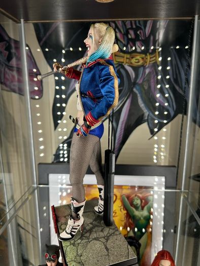 Hot Toys Suicide Squad Harley Quinn Movie Masterpiece 1/6 Action Figure