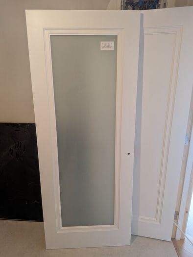 Bargain! Door: White Primed Carrick 1P With Frosted Glass