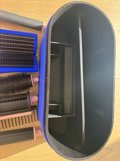 Dyson Airwrap Multi-styler, model HS05.