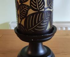Candle holder