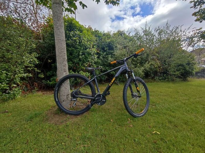 cube aim race mountain bike