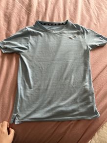 nike tshirt size M boys