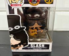 Slash Vinyl Figure
