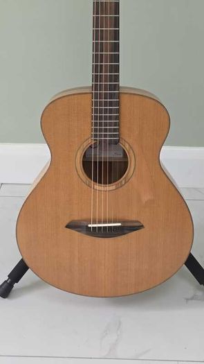 JKM 485 Sitka Spruce and Red Gum Acoustic Guitar Oil Finish