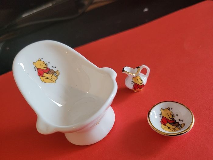 Winnie the Pooh miniature bath , bowl and jug