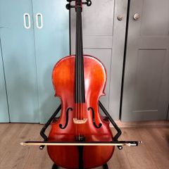 Hindersine Cello 1/2 size with bow and case