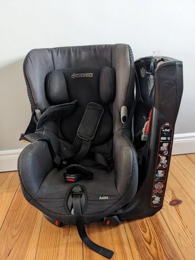 Maxi-Cosi Axiss Swiveling Toddler Car Seat