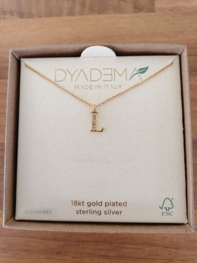 gold jewellery/necklace