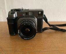 Mamiya 7 Rangefinder, 43mm f4.5 lens, recently serviced
