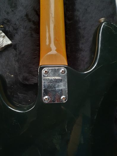 Westminster (Matsumoku) Precision Bass 3-Tone Sunburst.