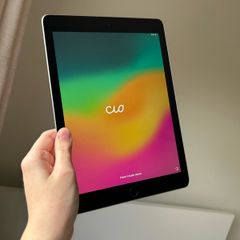 Apple iPad 6th Generation (2018)