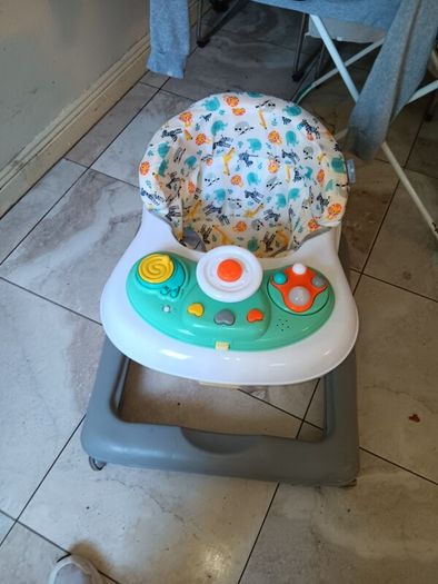 baby walker