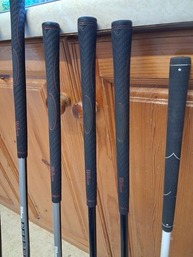 Golf clubs.Set Of Wilson Right Handed Golf Clubs For A 12 To 14 Year Old. Collect In Dublin Or Receive Via Post.