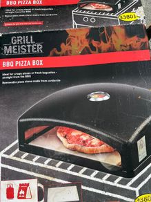 BBQ Pizza Box & Shovel