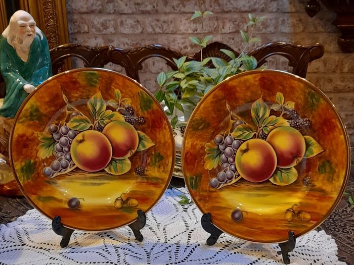 Vintage " Baroness " plates 25 each