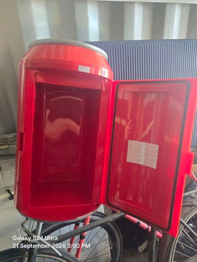 coke fridge