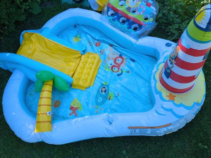 kids paddling pool, with pinhole puncture