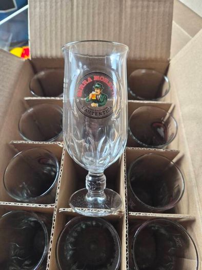 24 Birra Moretti half pint glasses