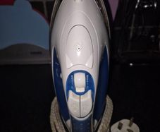 Delta Steam Iron