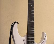 Ibanez Gio GRG 140 -WH electric guitar for sale.