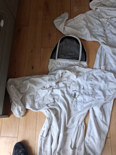 beekeeping  suits