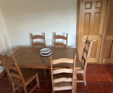 Solid Mexican pine table with 6 chairs