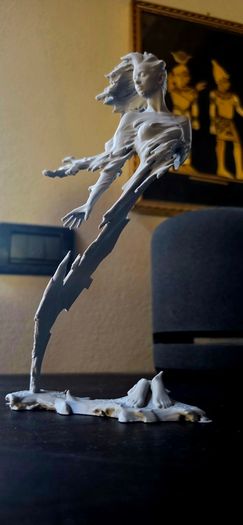 Aura of Motion - Dynamic Flow Sculpture