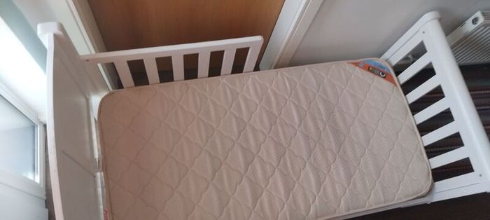 Children's bed
