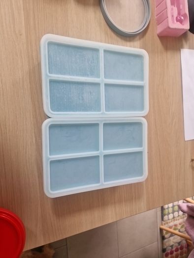 Silicone food storage x2