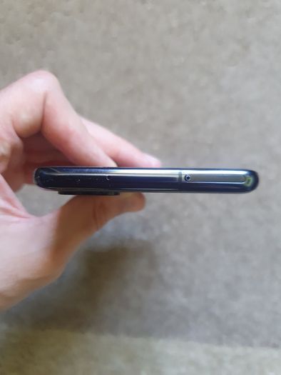 Samsung Galaxy S20 Plus 4G 128GB Cosmic Black Unlocked + Free Case