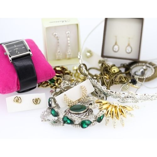 Collection of Costume Jewellery