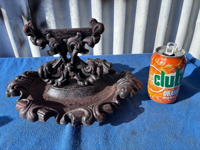 Vintage metal foot scraper