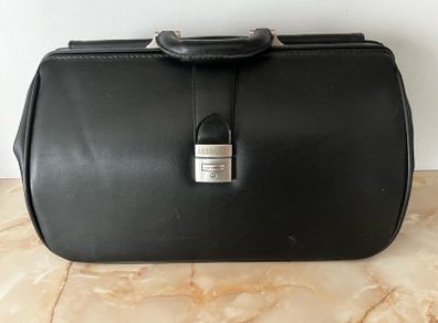Breifcase