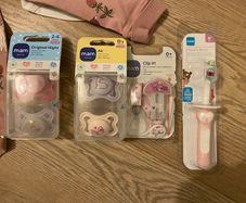 Baby girl items only 20 euro