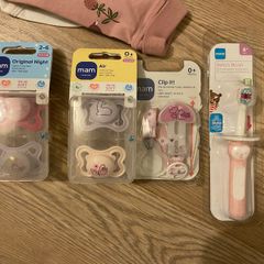 Baby girl items only 20 euro