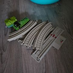 Thomas the tank train and rails set