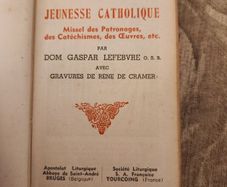FRENCH Missel De La Jeunesse Catholique. Rare 1941 First Edition Hardback In Good Condition  See Photos For Same.