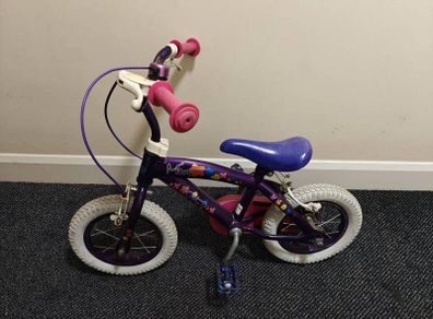 Girls bike