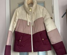 jackets- This is new , without tags, never worn. A very stylish , springtime Barbour jacket, warm but light, in a fabulous colour combo of on trend burgundy, lavender and cream.