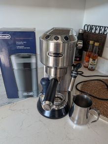 Delonghi Dedica Coffee Machine and Grinder
