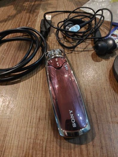 sony walkman nw-s703f digital music player