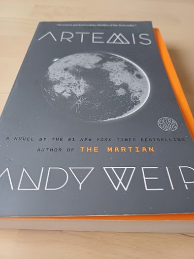 Artemis by Andy Weir (Science Fiction American Edition Paperback 2018)