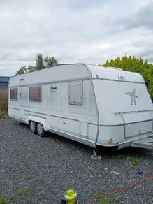 LMC wheel caravan