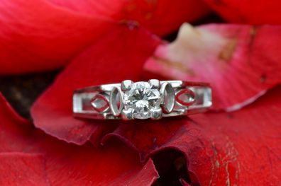 Vintage 1970s Diamond Solitaire Ring - 18ct White Gold