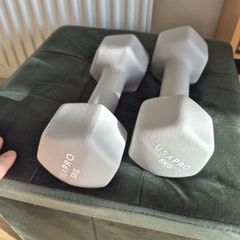 2 5kg dumbells
