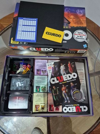 Cluedo The Classic Mystery Board Game 2011 2012 Edition