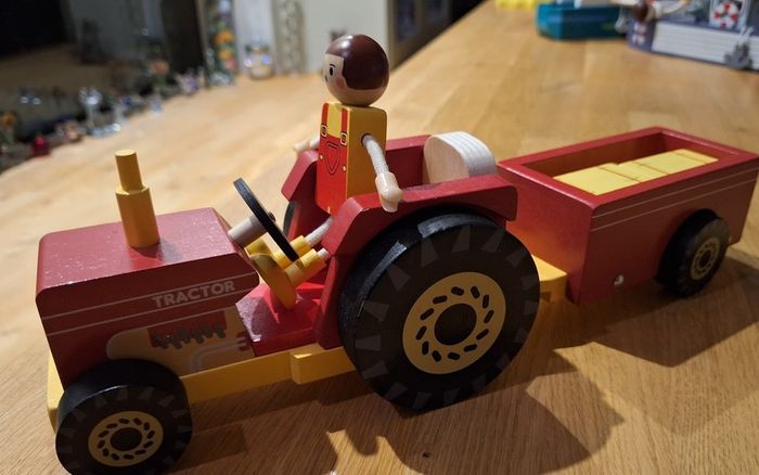 Little Town Wooden Tractor Set