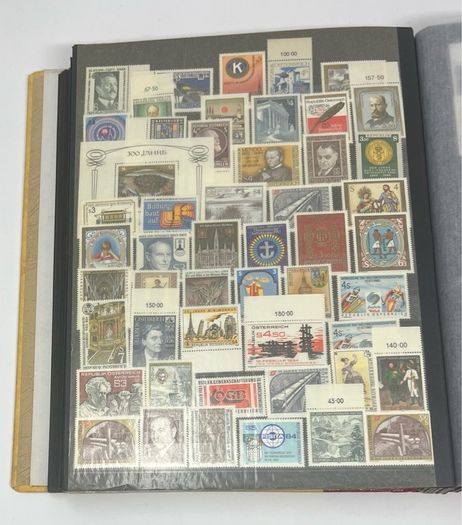 Collection: Austria (Osterreich) Stamps both mint an commemorative stamps on 45 pages